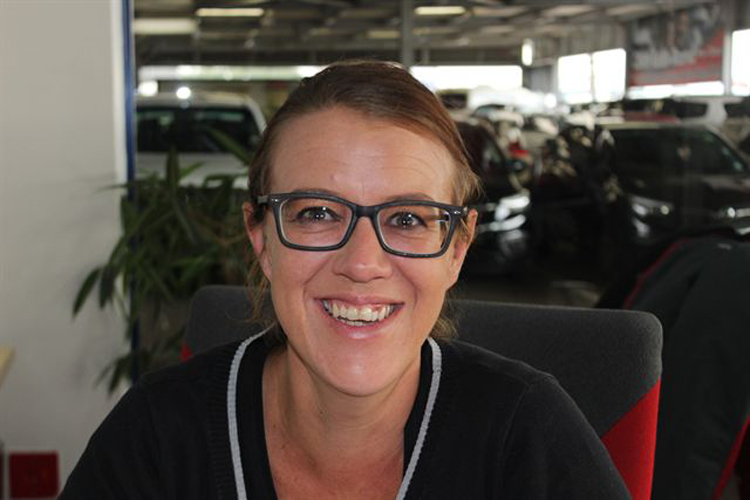 CMH Isuzu East Rand Sales Team - Sales executive Candice