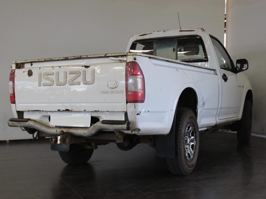 Isuzu Rear View