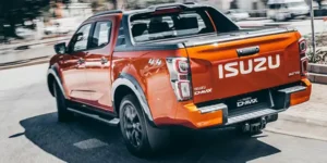 ISUZU V-CROSS Rear view
