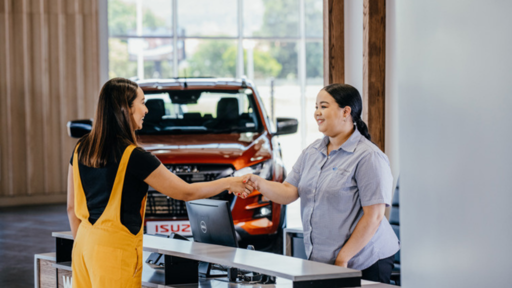 CMH Isuzu Umhlanga Handshake Image